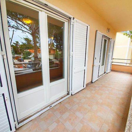Apartmani Steli Vir Habitación foto