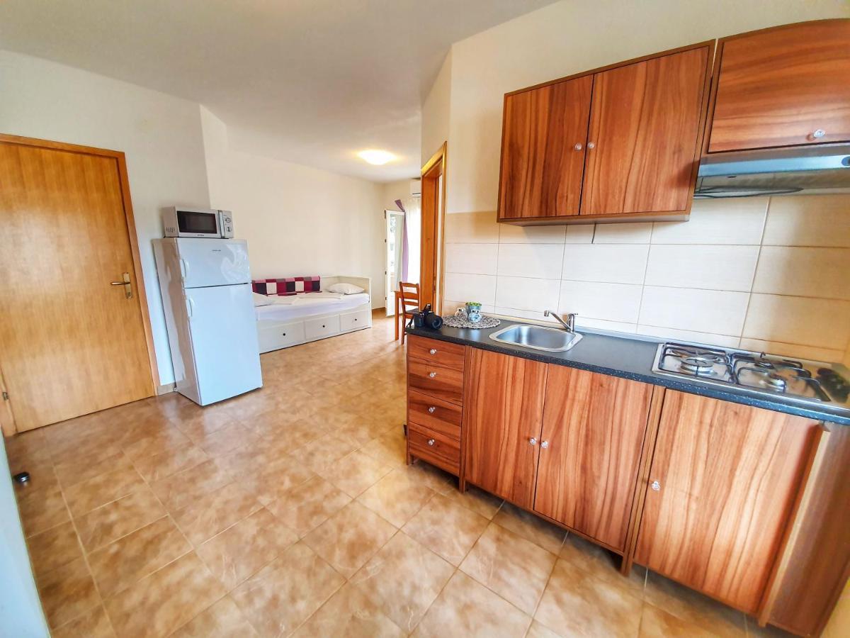 Apartmani Steli Vir Exterior foto
